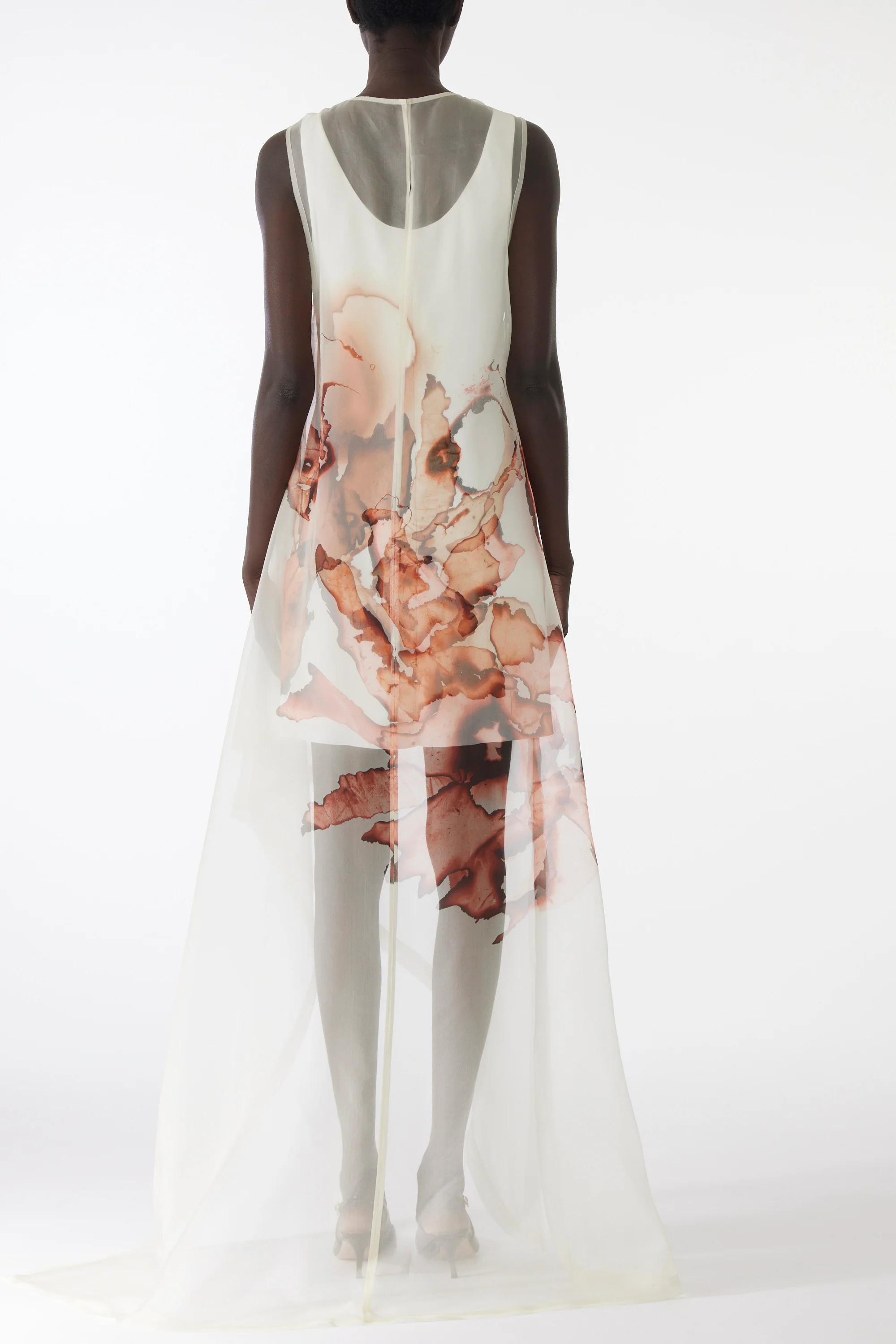 BURNT FLORAL ORGANZA GOWN WITH MINI DRESS LINING - Image 3
