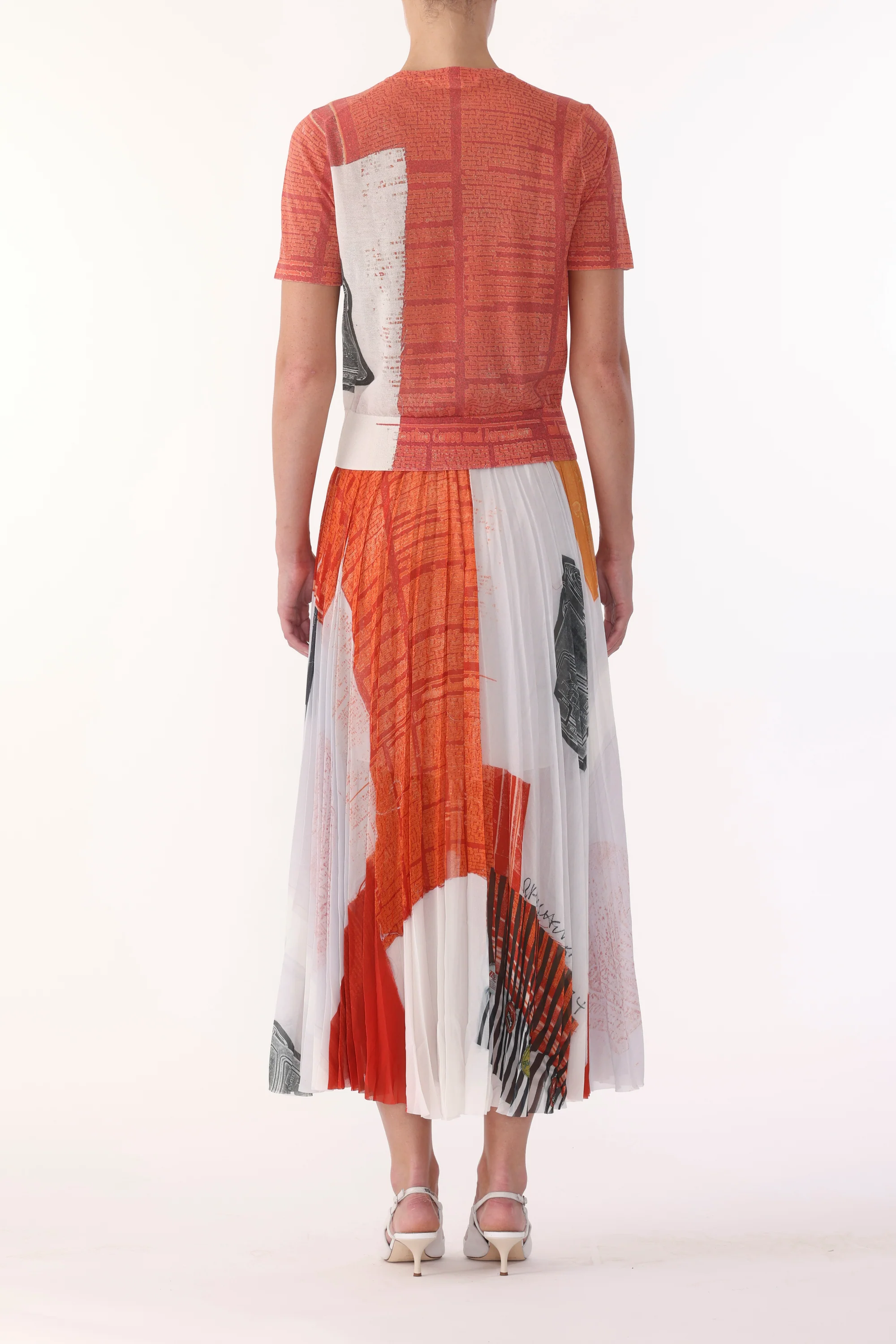 SHORT SLEEVE KNIT TOP WITH CAT PAWS ARTWORK BY ROBERT RAUSCHENBERG - Image 4